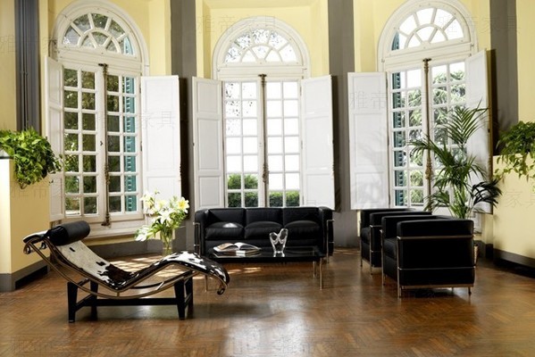 瑞士巴黎勒.柯布西耶设计办公休闲沙发椅 Le Corbusier Sofa Lc3